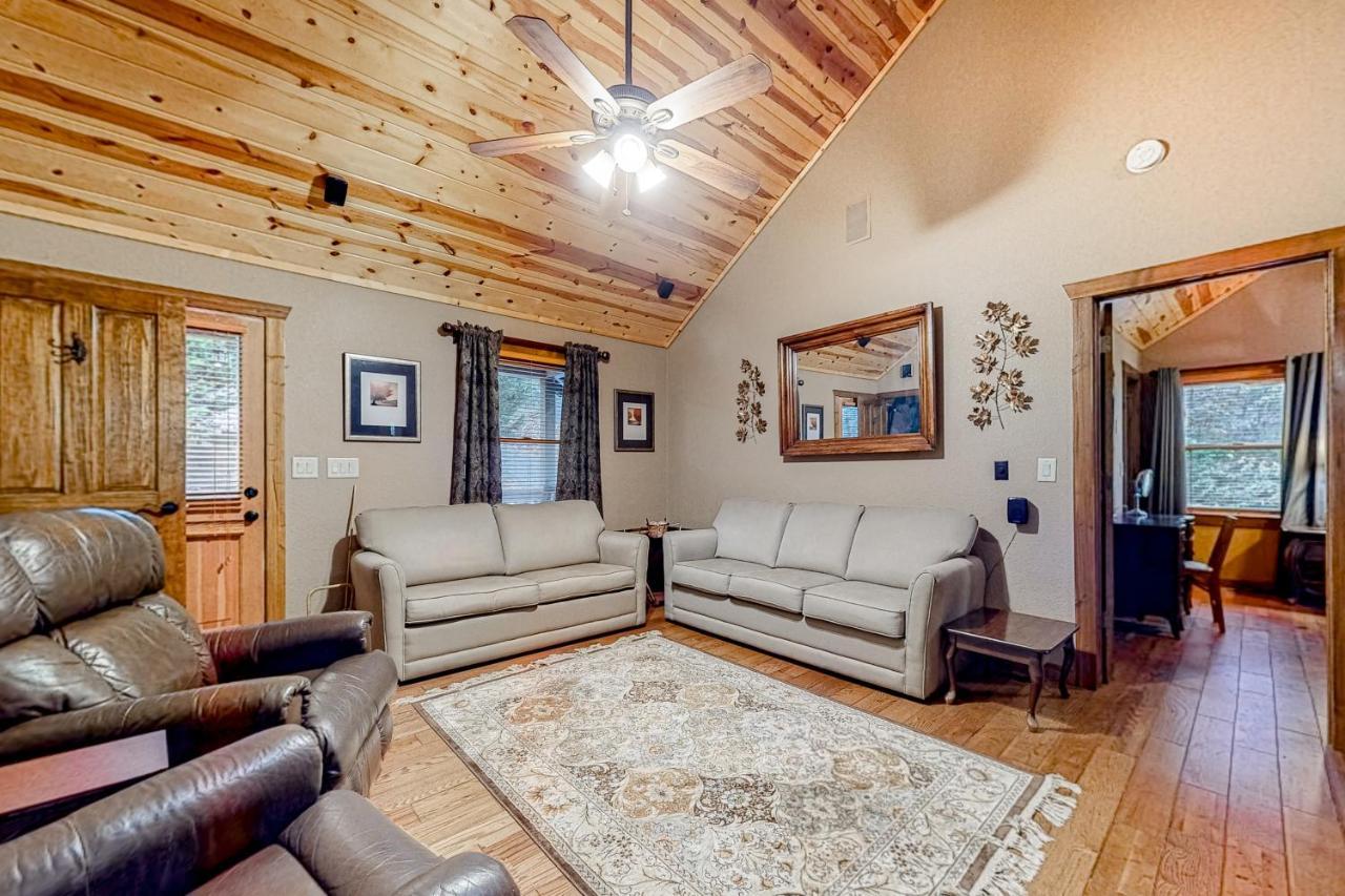 Wandering Bear'S Den Villa Елиджей Екстериор снимка