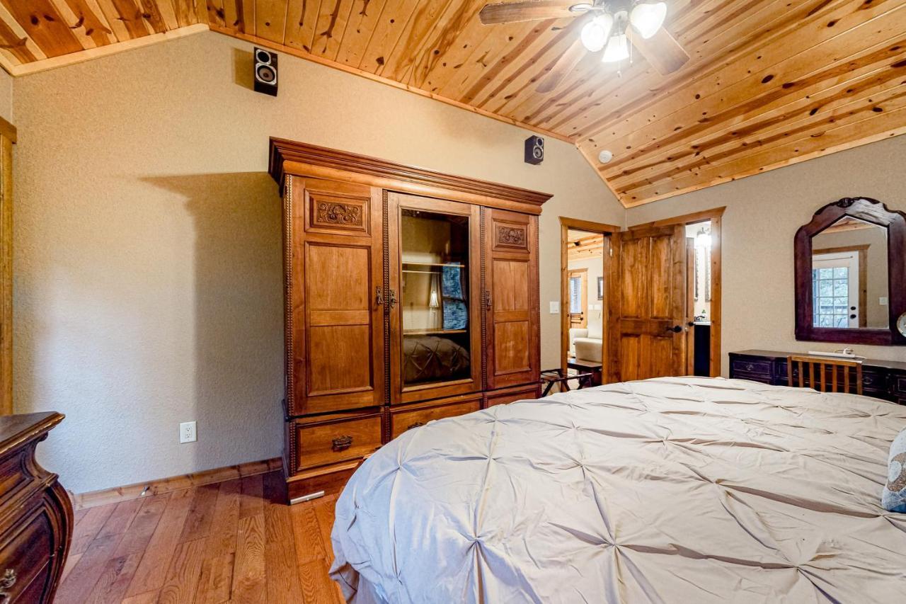 Wandering Bear'S Den Villa Елиджей Екстериор снимка